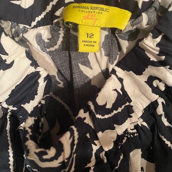 Banana Republic Patterned Skirt - Picture 3 of 3